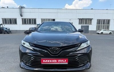 Toyota Camry, 2018 год, 2 600 000 рублей, 1 фотография