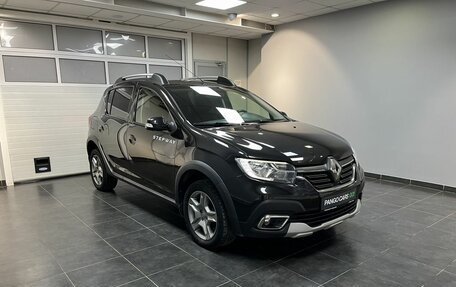 Renault Sandero II рестайлинг, 2019 год, 1 250 000 рублей, 1 фотография