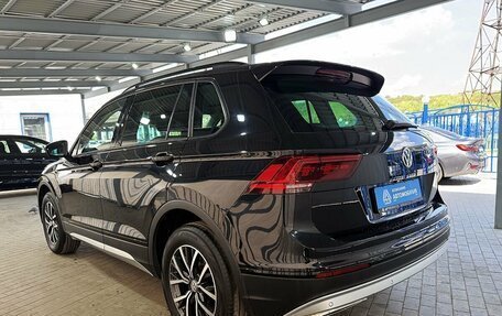 Volkswagen Tiguan II, 2019 год, 2 599 000 рублей, 3 фотография