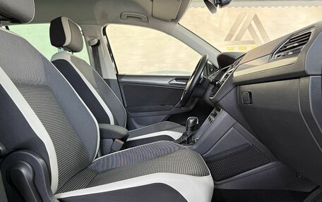 Volkswagen Tiguan II, 2019 год, 2 599 000 рублей, 10 фотография