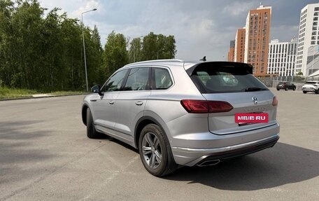 Volkswagen Touareg III, 2020 год, 5 750 000 рублей, 3 фотография