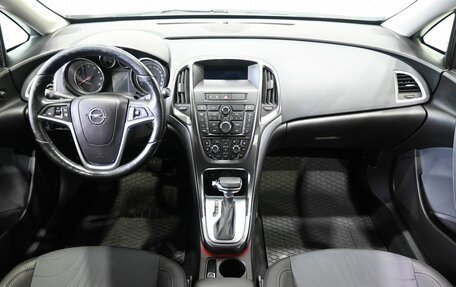 Opel Astra J, 2013 год, 979 900 рублей, 10 фотография