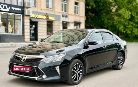 Toyota Camry, 2018 год, 2 149 000 рублей, 3 фотография