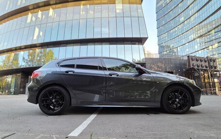 BMW 1 серия, 2019 год, 2 830 000 рублей, 6 фотография