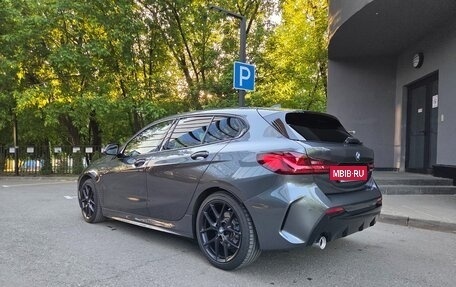 BMW 1 серия, 2019 год, 2 830 000 рублей, 3 фотография