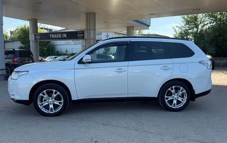 Mitsubishi Outlander III рестайлинг 3, 2013 год, 1 390 000 рублей, 5 фотография