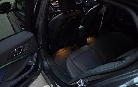 BMW 1 серия, 2019 год, 2 830 000 рублей, 15 фотография