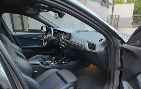 BMW 1 серия, 2019 год, 2 830 000 рублей, 16 фотография