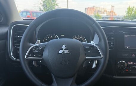 Mitsubishi Outlander III рестайлинг 3, 2013 год, 1 390 000 рублей, 16 фотография
