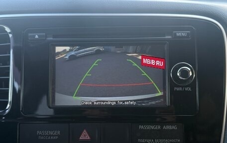 Mitsubishi Outlander III рестайлинг 3, 2013 год, 1 390 000 рублей, 19 фотография