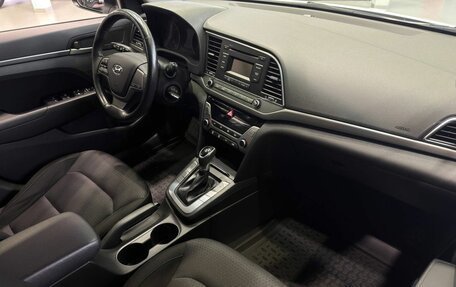Hyundai Elantra VI рестайлинг, 2017 год, 1 649 900 рублей, 8 фотография