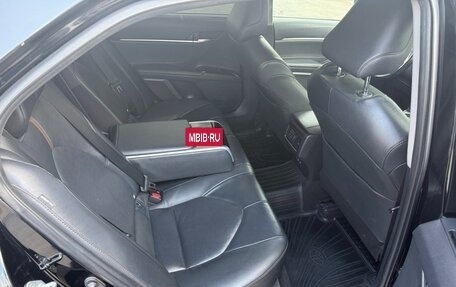 Toyota Camry, 2018 год, 2 600 000 рублей, 13 фотография