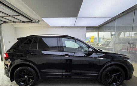 Volkswagen Tiguan II, 2021 год, 3 780 000 рублей, 5 фотография