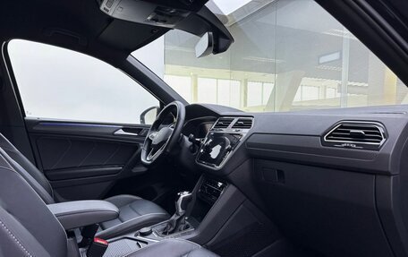 Volkswagen Tiguan II, 2021 год, 3 780 000 рублей, 13 фотография