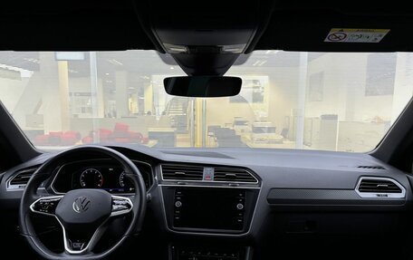 Volkswagen Tiguan II, 2021 год, 3 780 000 рублей, 17 фотография