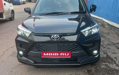 Toyota Raize I, 2021 год, 1 400 000 рублей, 1 фотография