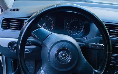 Volkswagen Jetta VI, 2013 год, 680 000 рублей, 12 фотография