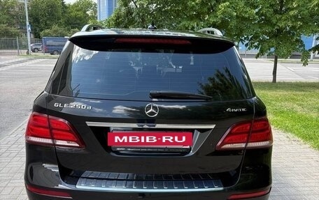 Mercedes-Benz GLE, 2017 год, 3 250 000 рублей, 2 фотография