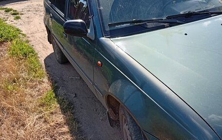 Daewoo Nexia I рестайлинг, 2004 год, 110 000 рублей, 3 фотография