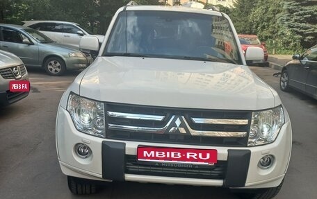 Mitsubishi Pajero IV, 2011 год, 2 400 000 рублей, 1 фотография