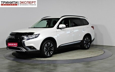 Mitsubishi Outlander III рестайлинг 3, 2021 год, 2 497 000 рублей, 1 фотография