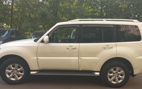 Mitsubishi Pajero IV, 2011 год, 2 400 000 рублей, 2 фотография