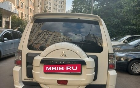 Mitsubishi Pajero IV, 2011 год, 2 400 000 рублей, 3 фотография