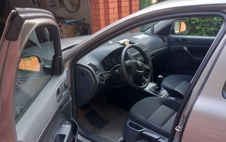Skoda Octavia, 2010 год, 800 000 рублей, 8 фотография