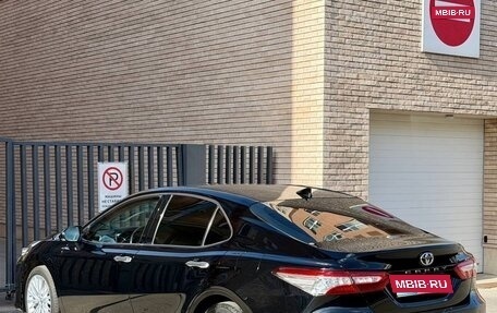 Toyota Camry, 2018 год, 2 900 000 рублей, 7 фотография
