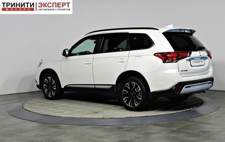 Mitsubishi Outlander III рестайлинг 3, 2021 год, 2 497 000 рублей, 7 фотография