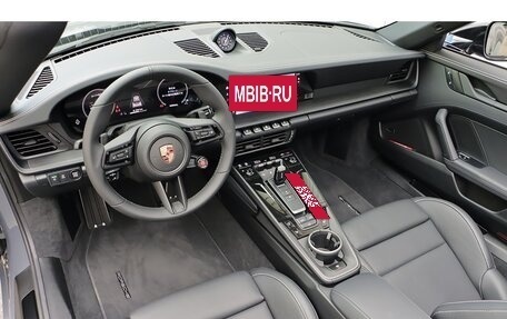 Porsche 911, 2025 год, 24 000 000 рублей, 12 фотография