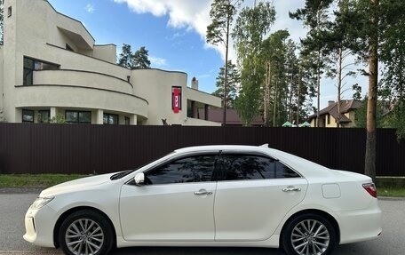 Toyota Camry, 2017 год, 2 200 000 рублей, 6 фотография