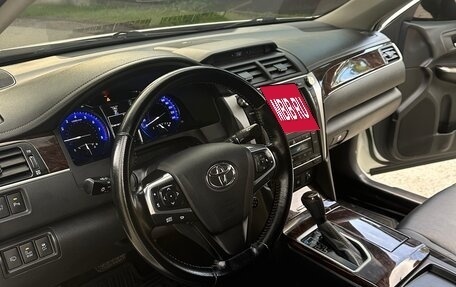 Toyota Camry, 2017 год, 2 200 000 рублей, 11 фотография