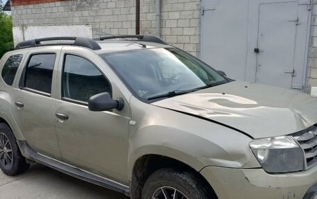 Renault Duster I рестайлинг, 2014 год, 650 000 рублей, 2 фотография