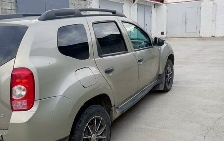 Renault Duster I рестайлинг, 2014 год, 650 000 рублей, 3 фотография