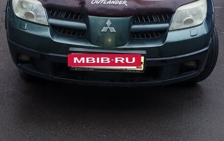 Mitsubishi Outlander III рестайлинг 3, 2004 год, 320 000 рублей, 2 фотография