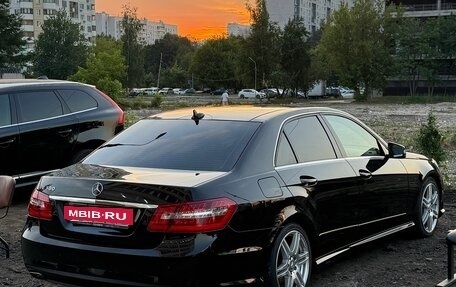 Mercedes-Benz E-Класс, 2011 год, 1 900 000 рублей, 9 фотография