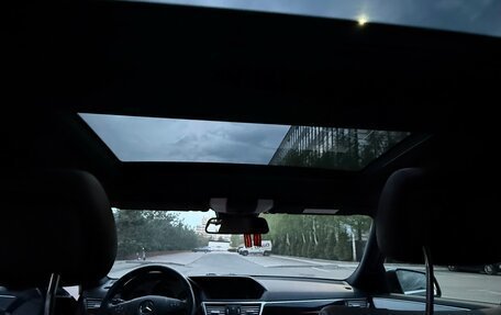 Mercedes-Benz E-Класс, 2011 год, 1 900 000 рублей, 17 фотография