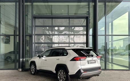Toyota RAV4, 2021 год, 4 090 000 рублей, 2 фотография