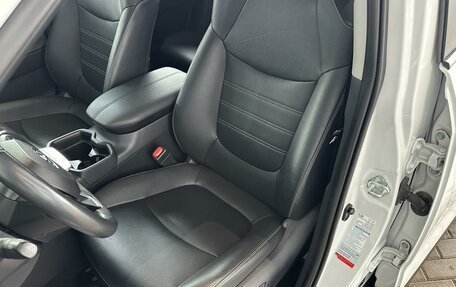 Toyota RAV4, 2021 год, 4 090 000 рублей, 10 фотография