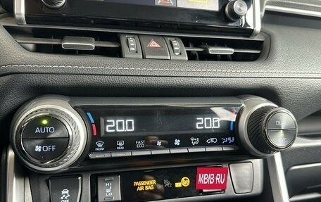 Toyota RAV4, 2021 год, 4 090 000 рублей, 15 фотография