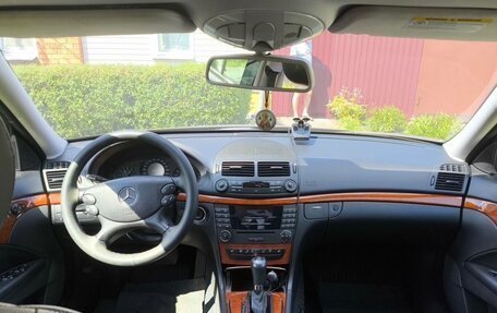 Mercedes-Benz E-Класс, 2006 год, 1 100 000 рублей, 20 фотография