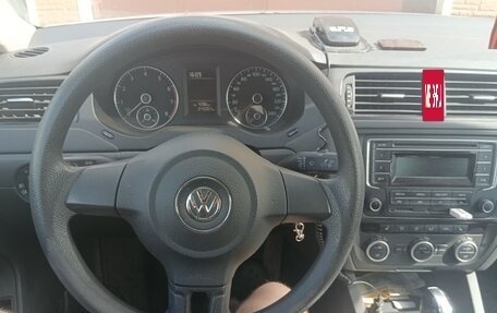 Volkswagen Jetta VI, 2014 год, 950 000 рублей, 12 фотография