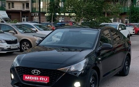 Hyundai Solaris II рестайлинг, 2021 год, 850 000 рублей, 5 фотография