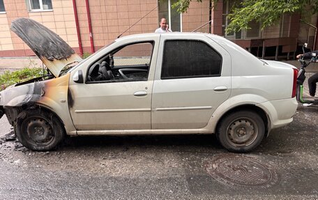 Renault Logan I, 2011 год, 180 000 рублей, 2 фотография