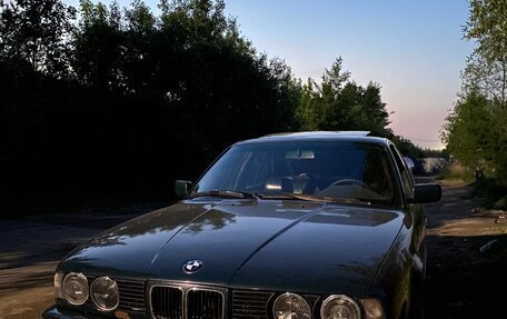 BMW 5 серия, 1992 год, 490 000 рублей, 19 фотография