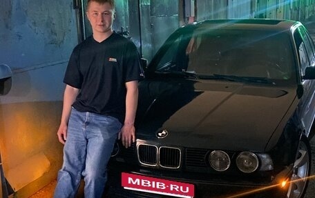 BMW 5 серия, 1992 год, 490 000 рублей, 22 фотография