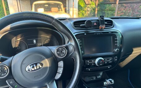 KIA Soul II рестайлинг, 2018 год, 1 600 000 рублей, 9 фотография