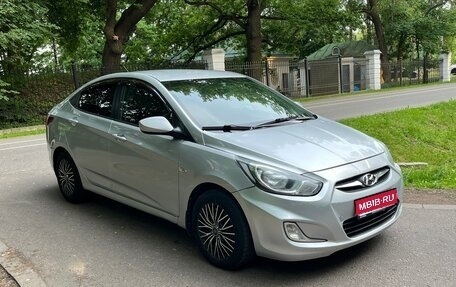 Hyundai Solaris II рестайлинг, 2013 год, 620 000 рублей, 1 фотография
