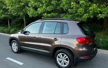 Volkswagen Tiguan I, 2015 год, 1 750 000 рублей, 19 фотография